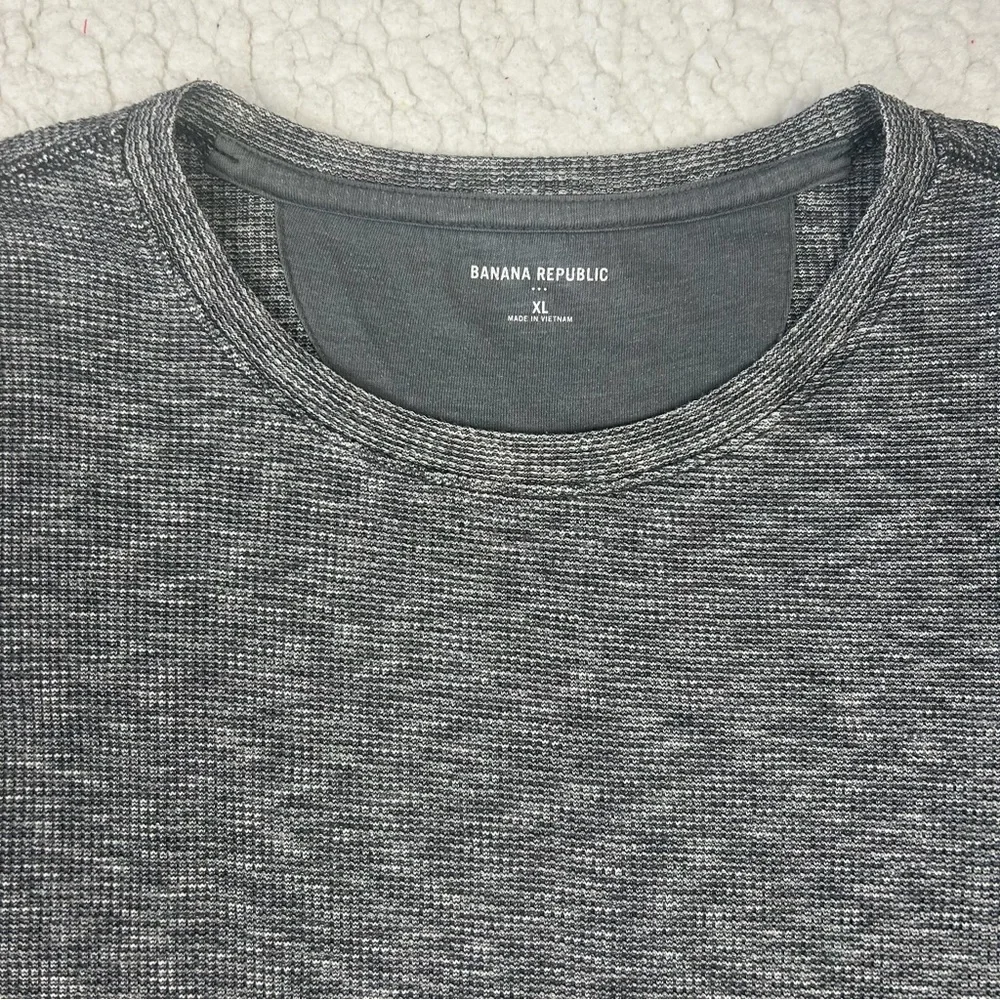 Banana Republic Thermal Shirt Men's XL Heather Gray Red Set of 2 Long Sleeve